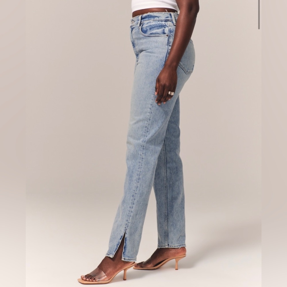 Abercrombie Ultra High Rise 90s Straight (Curve Love)